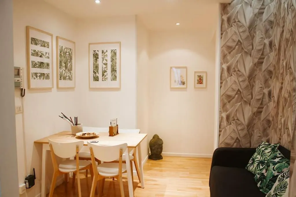 Nature&Design In Milano Centrale Apartment Italy